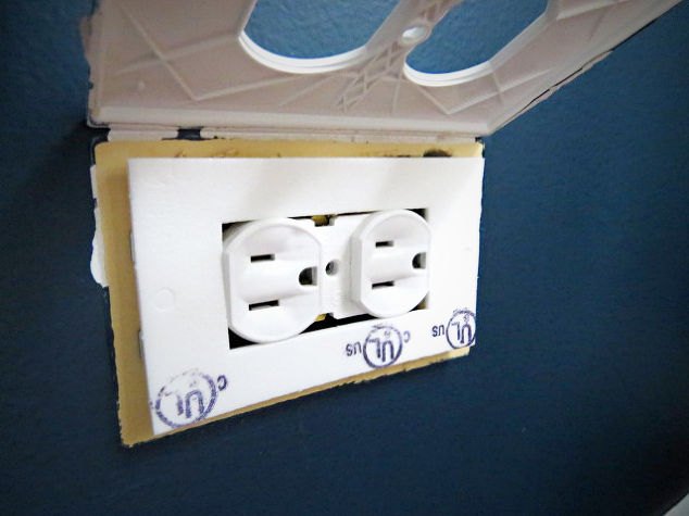 Do This to Your Outlet to Save so Much Money This Month